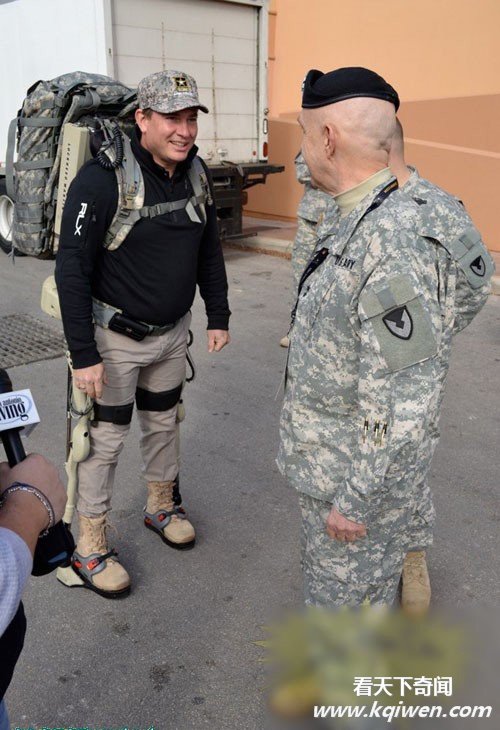 强悍的人类负重机械外骨骼HULC背负180斤也能健步如飞(实拍组图)